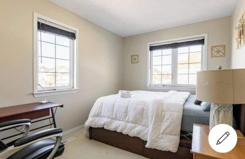 Ottawa Division Maison | Mannys place