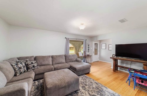 Coleman Maison | House on the hill
