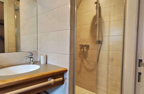 Monestier-de-Clermont Appartement | Cosy, superbly equipped 40m2 studio, 15 minutes from the Himalayan footbridges.