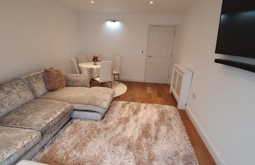 Broxbourne Appartement | 2 bed apartment in Turnford, Broxbourne. Very clean and well looked after.