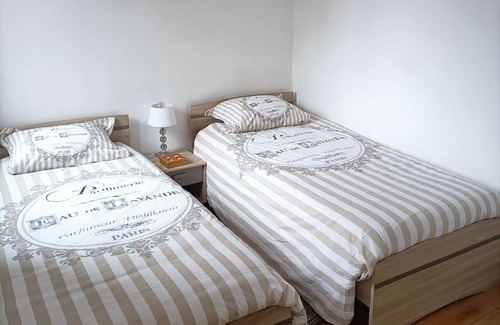 Franqueville-Saint-Pierre Appartement | Maisonnette 10 mn de Rouen, Proche de Toutes Commodités