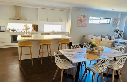 Werribee Maison | Stylish home in Werribee