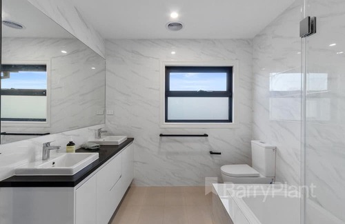 Wantirna South Maison | Brand new town house 200m from Knox Westfield Shopping close to many amenities