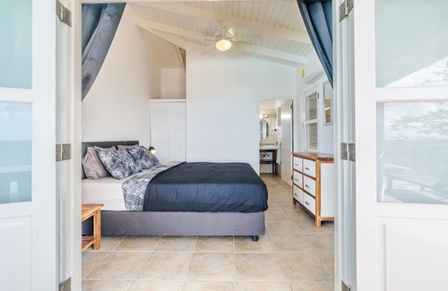 Hato Maison | Cliff Cottage- Vacation villa with breath taking sea view