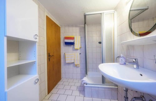 Lippstadt Appartement | Apartment 'Appartement Am Kurpark' with Wi-Fi