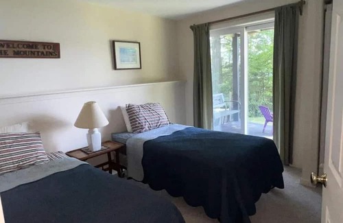 Rangeley Maison | Beaver's Lodge on the Beach - sandy beach, great swimming!