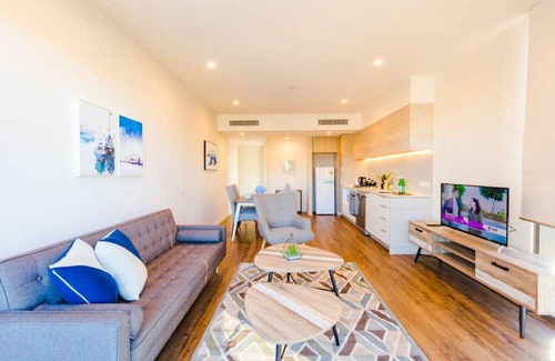 South Brisbane Maison | AMAZING RIVER VIEW 1 Bedroom Apt w/Parking S'Bank