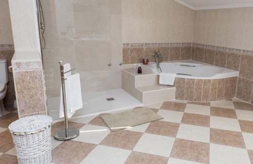 Nieva Maison | Holiday Home 'El Nogal De Nieva' with Private Pool, Private Terrace and Wi-Fi