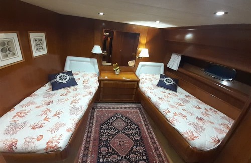 Portisco Location De Bateaux | Boat 'Felicita' with Sea View, Wi-Fi and Air Conditioning