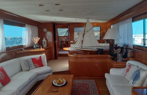 Portisco Location De Bateaux | Boat 'Felicita' with Sea View, Wi-Fi and Air Conditioning