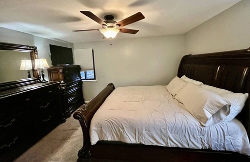 West Henrietta Maison | Cozy raised ranch in West Henrietta