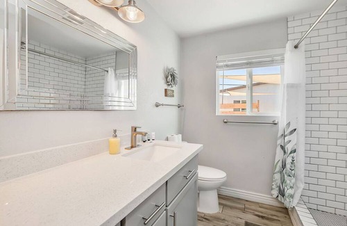 Coronado Maison | Phoenix Retreat, Main House and Casita, Sleeps 8
