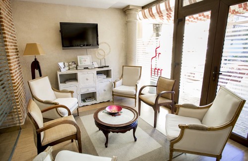 Velayos Appartement | Double room with whirlpool bath