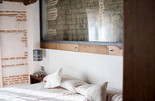 Velayos Appartement | Double room with whirlpool bath