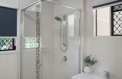Emu Park Maison | Kurrali by the Sea