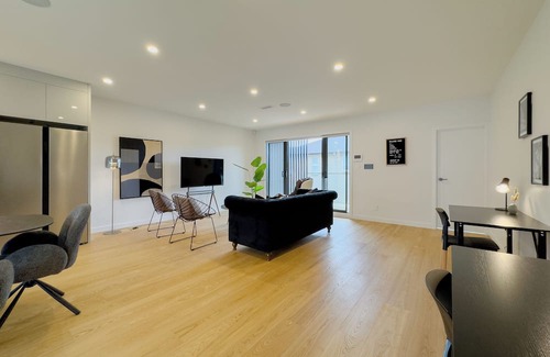 Epsom Maison | Spacious Townhouse in Epsom School Zone