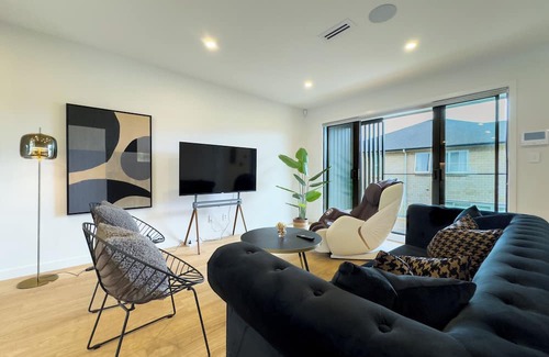 Epsom Maison | Spacious Townhouse in Epsom School Zone