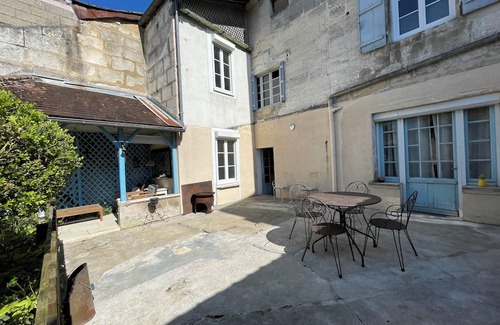 Mareuil en Perigord Maison | Jolie Maison en Coeur de Village, Commerces et Rando à Pieds, Animaux Acceptés
