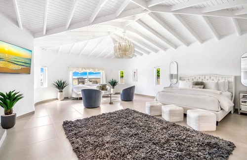 Pelican Key Villa | La Villa Salée in Pelican by Personal Villas - Casual Elegance and Relaxation