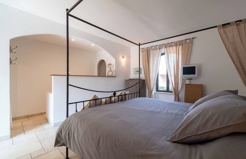 Berrias-et-Casteljau Lit Et Petit-Déjeuner | Chambre D'hôtes La Terrasse - L'antre de Pierres - Ardèche Méridionale