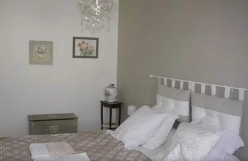 Nozay Maison | Homerez - Beautiful house for 2 ppl. with garden and terrace at Nozay