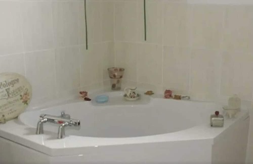 Nozay Maison | Homerez - Beautiful house for 2 ppl. with garden and terrace at Nozay