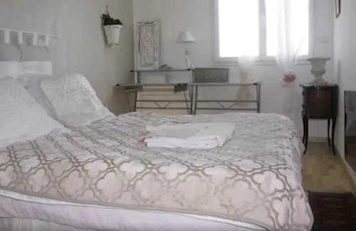 Nozay Maison | Homerez - Beautiful house for 2 ppl. with garden and terrace at Nozay