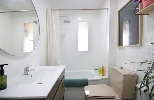La Guineueta Appartement | Apartment with three bedrooms in Nou Barris by Alterhome