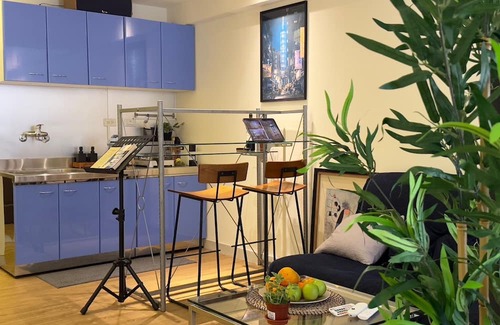 Zhongshan Copropriété | Taipei Main Station/ 3 Mins to MRT/ Night Market & shopping area / Up to 5 guest