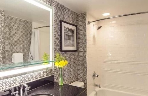 Downtown Washington D.C. Appartement | Standard Queen Near One Franklin Square WDC