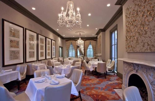 Mount Vernon Square Appartement | Deluxe Room Near 10th Street Community Park WDC