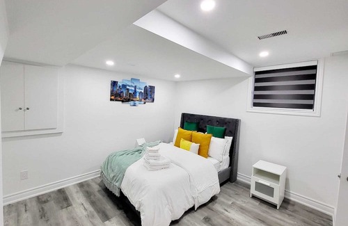 Meadowvale Village Appartement | Feels like Home 15 Minutes From Toronto Pearson Airport. Cozy Apartment To Luv