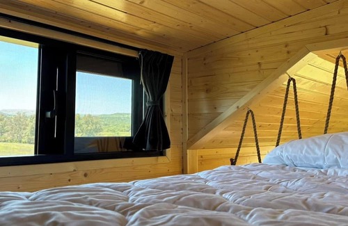 El Castillo de las Guardas Maison | Cepera House by Tiny Away