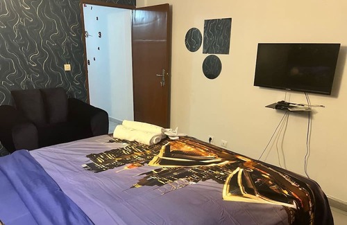 Angre Appartement | Super Appartement T2 en Mezzanine Bien Équipé