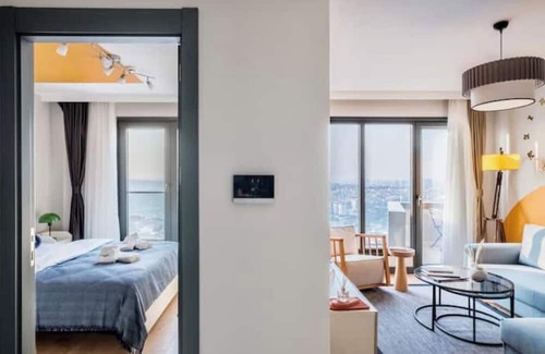 Kagithane Appartement | Zen - 1BD Apt w/ City Views & Balcony