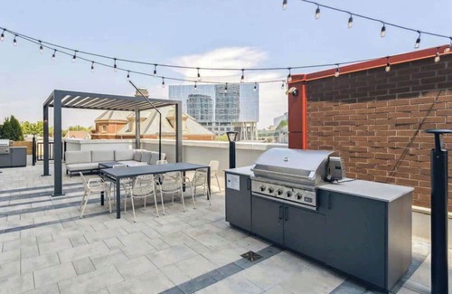 Kitchener Appartement | Newly Built 2BR Condo with Amazing Views