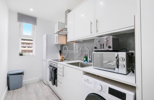 Corby Appartement | Corby City Centre Apt. 04 - Excellent Family Accommodation in Northamptonshire