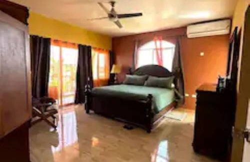 Rhyne Park Village Maison | Family Sized Townhome in Montego Bay located 8 miles from Half Moon Beach.