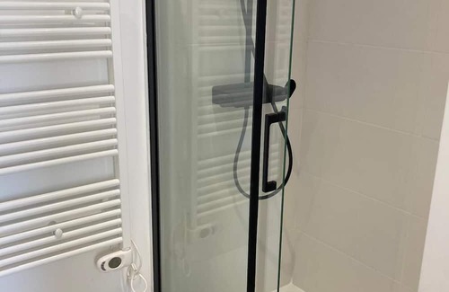Saint-Pierre Appartement | T1bis Cocooning au Calme Proche de Toutes les Commodités