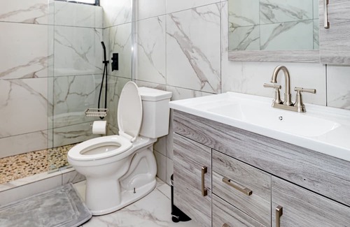 Hato Rey Maison | Fully Renovated Schoolhouse 7 Bedroom, 6 Baths, Jacuzzi, Billiard