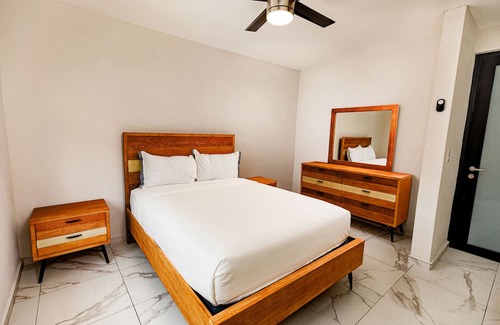 Hato Rey Maison | Fully Renovated Schoolhouse 7 Bedroom, 6 Baths, Jacuzzi, Billiard