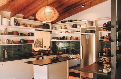 Queen Charlotte Sound Maison | ISLAND BARN-Wild & Remote living in the outer reaches of Queen Charlotte Sounds