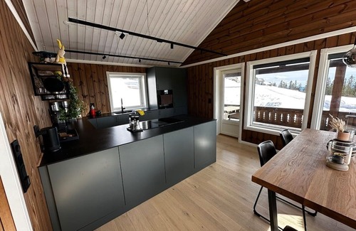 B Cabine | Hytte på Lifjell med Beste Utsikt