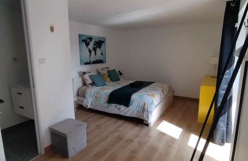 Varades Appartement | La Réserve - Jolie Petite Maison au Coeur de St Florent le Vieil