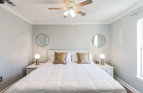New Tampa Appartement | Paradise Palms-Cali King Beds-EV ChargersAvailable
