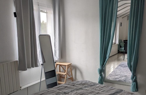 Saint-Remy-les-Chevreuse Appartement | Calm, spacious apartment; 23 minutes from an RER station in the Chevreuse Valley