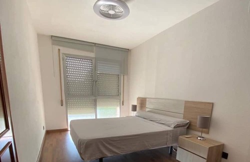 Roquetes Appartement | Apartment 'Casa Mar Touristic House' with Private Terrace, Wi-Fi and Air Conditioning