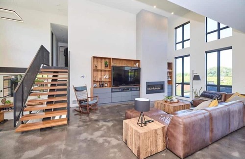Louth Maison | Orchard Oasis Summary