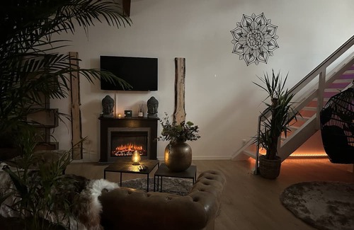 Ahlen Appartement | Luxuriöse Wellness Suite mit Whirlpool und Sauna
