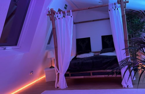 Ahlen Appartement | Luxuriöse Wellness Suite mit Whirlpool und Sauna